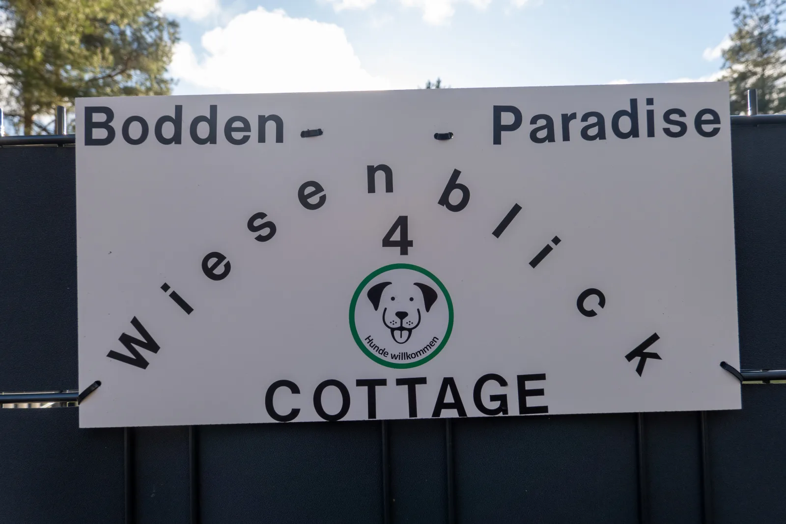 Hundeparadies "Bodden Paradise Cottage"