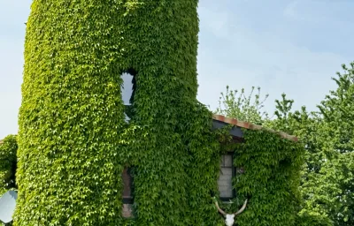 Turm auf altem Bauernhof