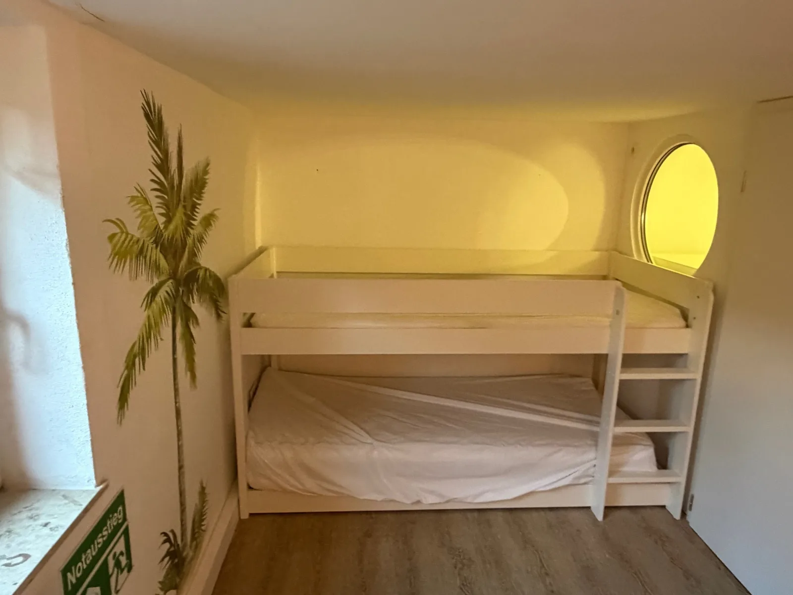 5 Zimmer für 16 Personen / Praktisches Gruppen-Domizil am See  / Neuschwanstein/München