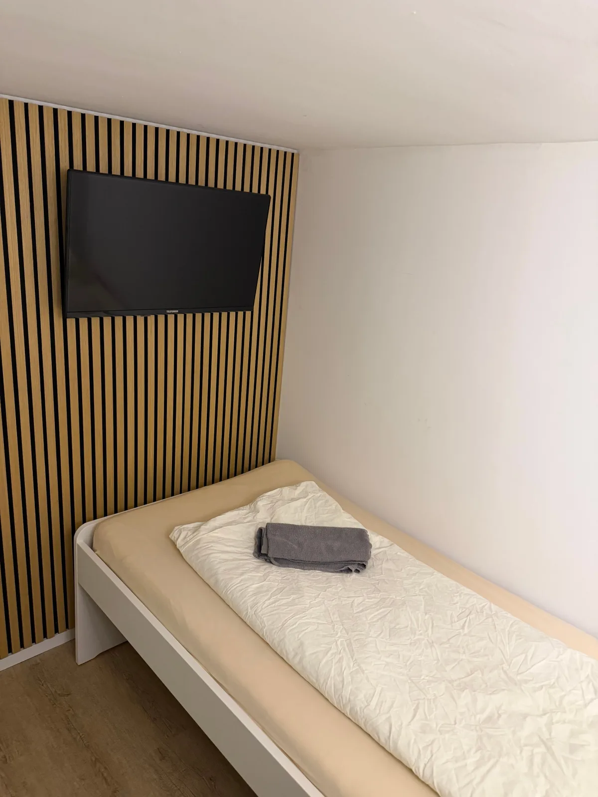 5 Zimmer für 16 Personen / Praktisches Gruppen-Domizil am See  / Neuschwanstein/München