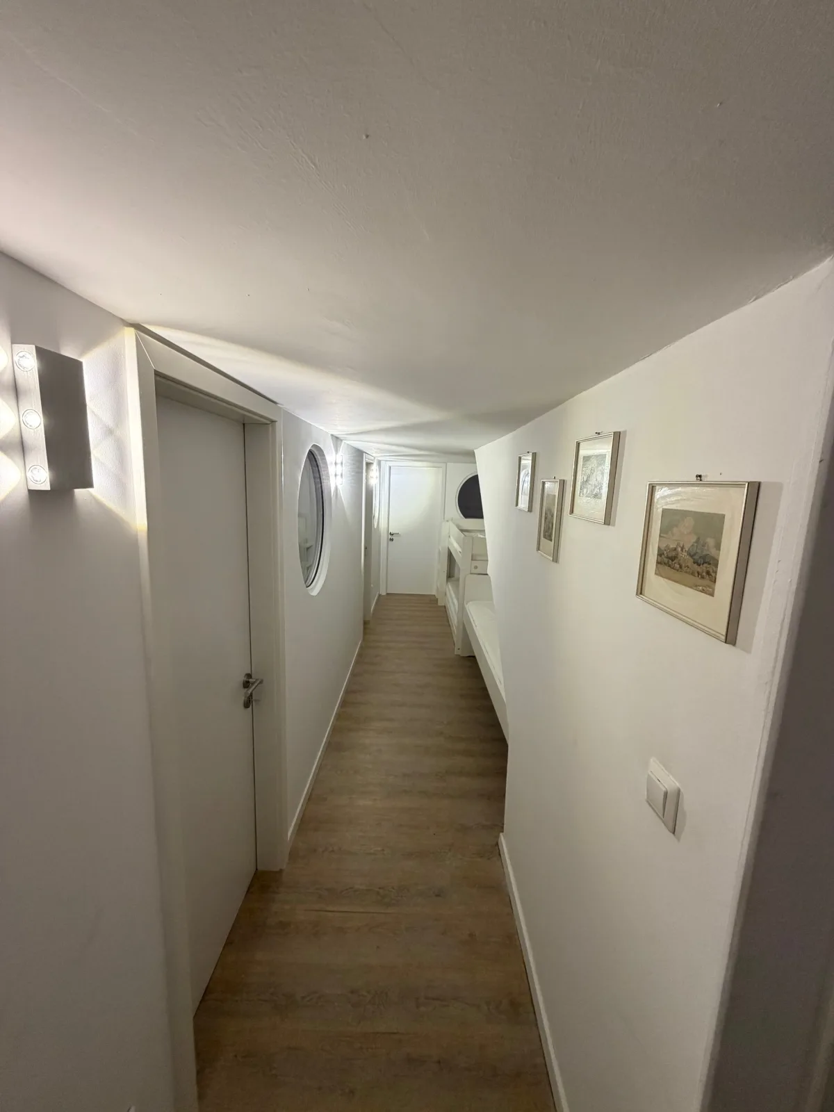 5 Zimmer für 16 Personen / Praktisches Gruppen-Domizil am See  / Neuschwanstein/München