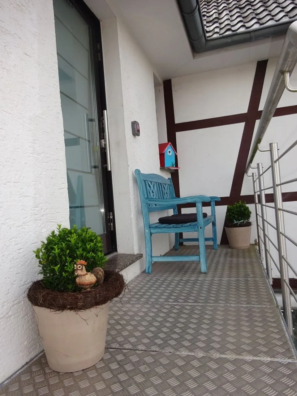 Vogelnest mit Balkon