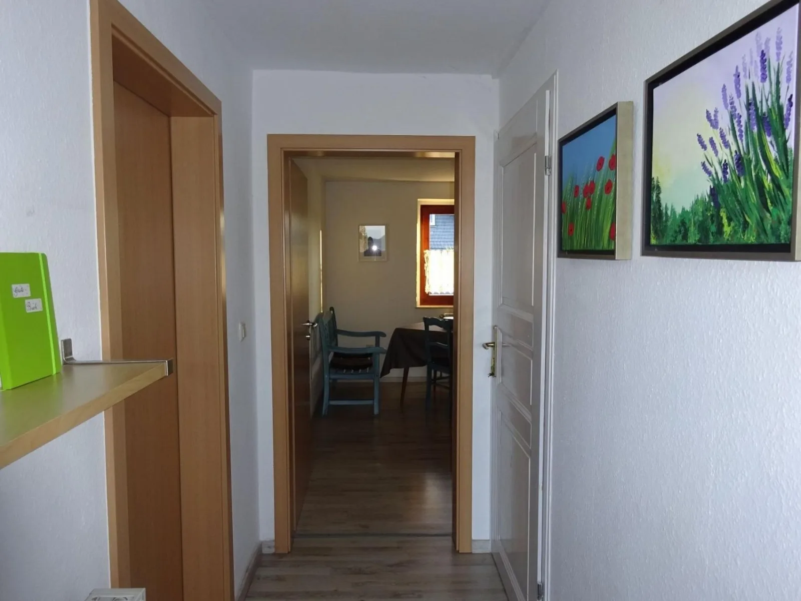 Vogelnest mit Balkon