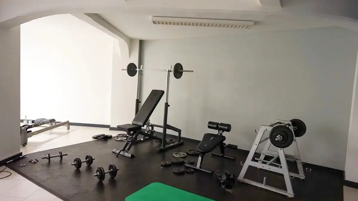 * Uniklinik | Zentral | Küche | Fitnessraum *