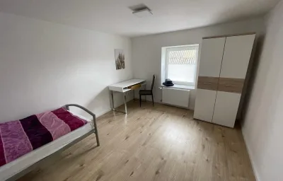Gemütliches Einzelzimmer in Groß Vollstedt - zentral gelegen ideal für Monteuere u. Reisende, Gemeinschaftsbad (Zimmer Nr. 2)
