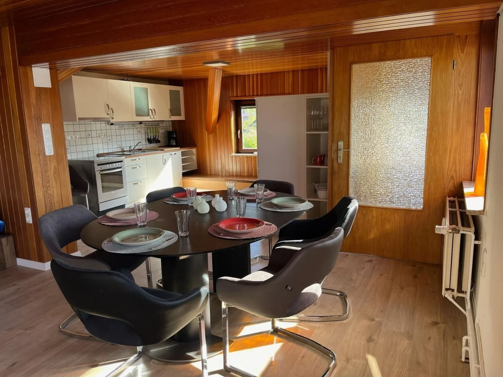 Gemütliches Zweibett-Zimmer in Schleswig-Holstein - ideal für Monteure und Geschäftsreisende, Gemeinschaftsbad (Zimmer Nr. 5)