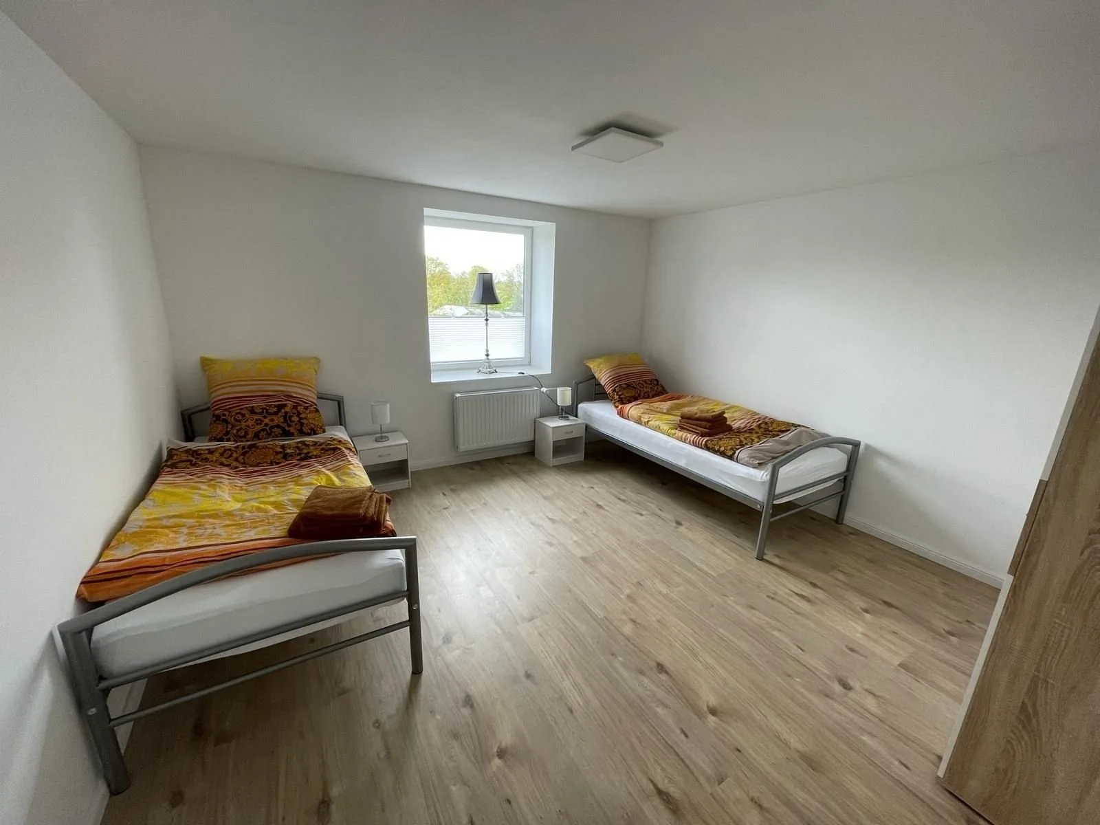 Gemütliches Zweibett-Zimmer in Schleswig-Holstein - ideal für Monteure und Geschäftsreisende, Gemeinschaftsbad (Zimmer Nr. 5)
