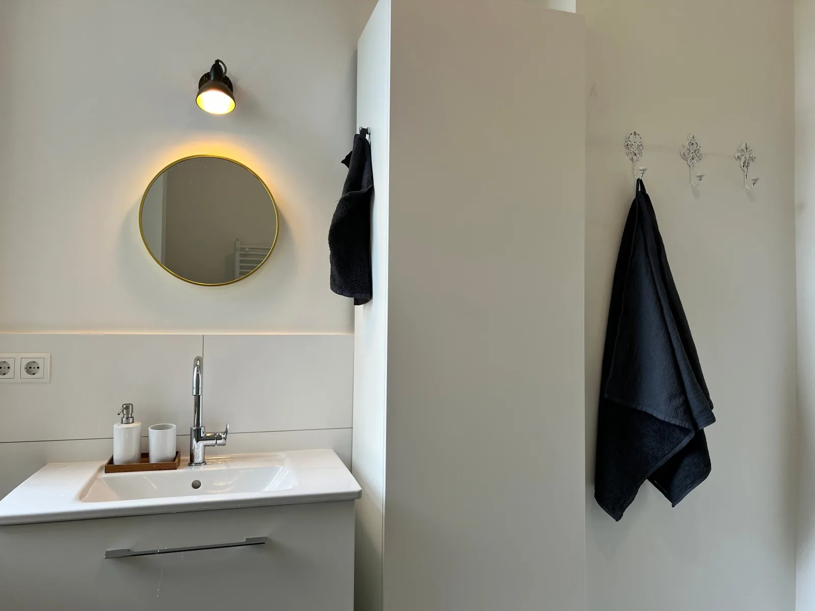 Zentrale 2 Zimmer Altbauwohnung mit Charme