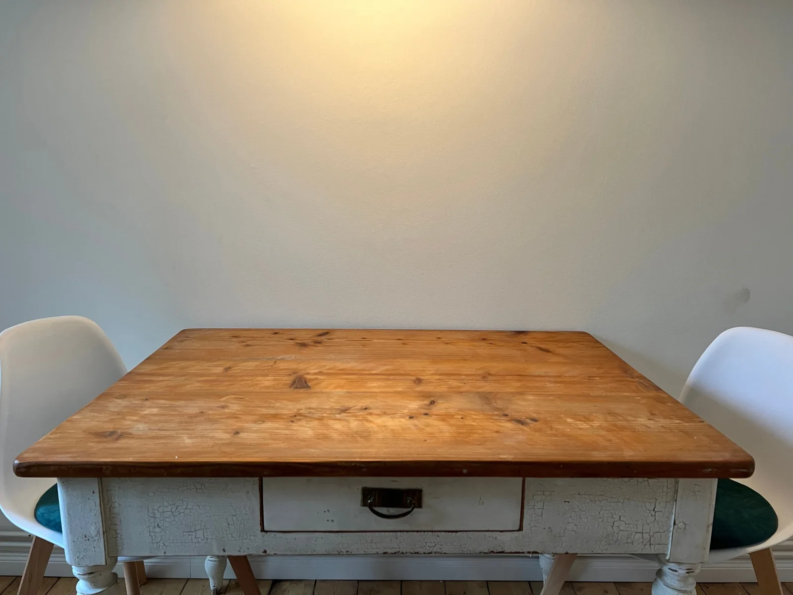 Zentrale 2 Zimmer Altbauwohnung mit Charme