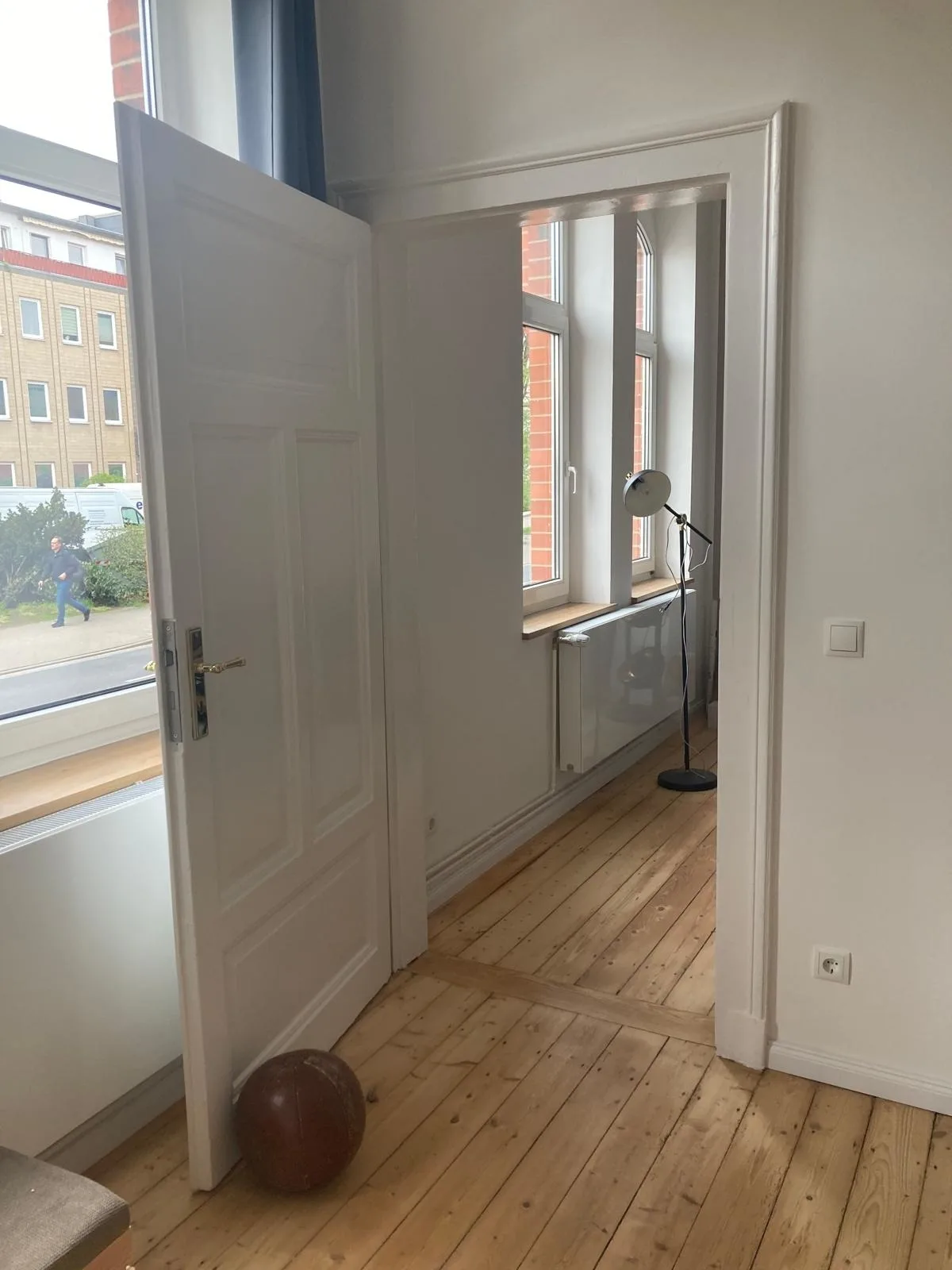 Zentrale 2 Zimmer Altbauwohnung mit Charme