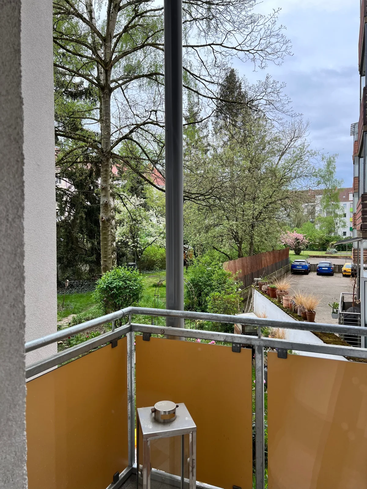 Zentrale 2 Zimmer Altbauwohnung mit Charme