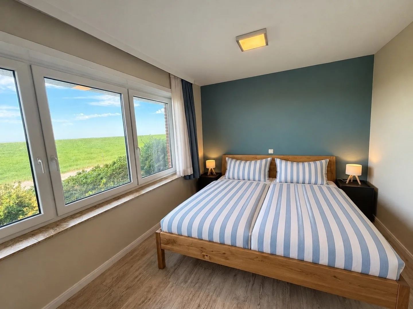 Ferienwohnung  NW 26 Terrasse mit Meerblick