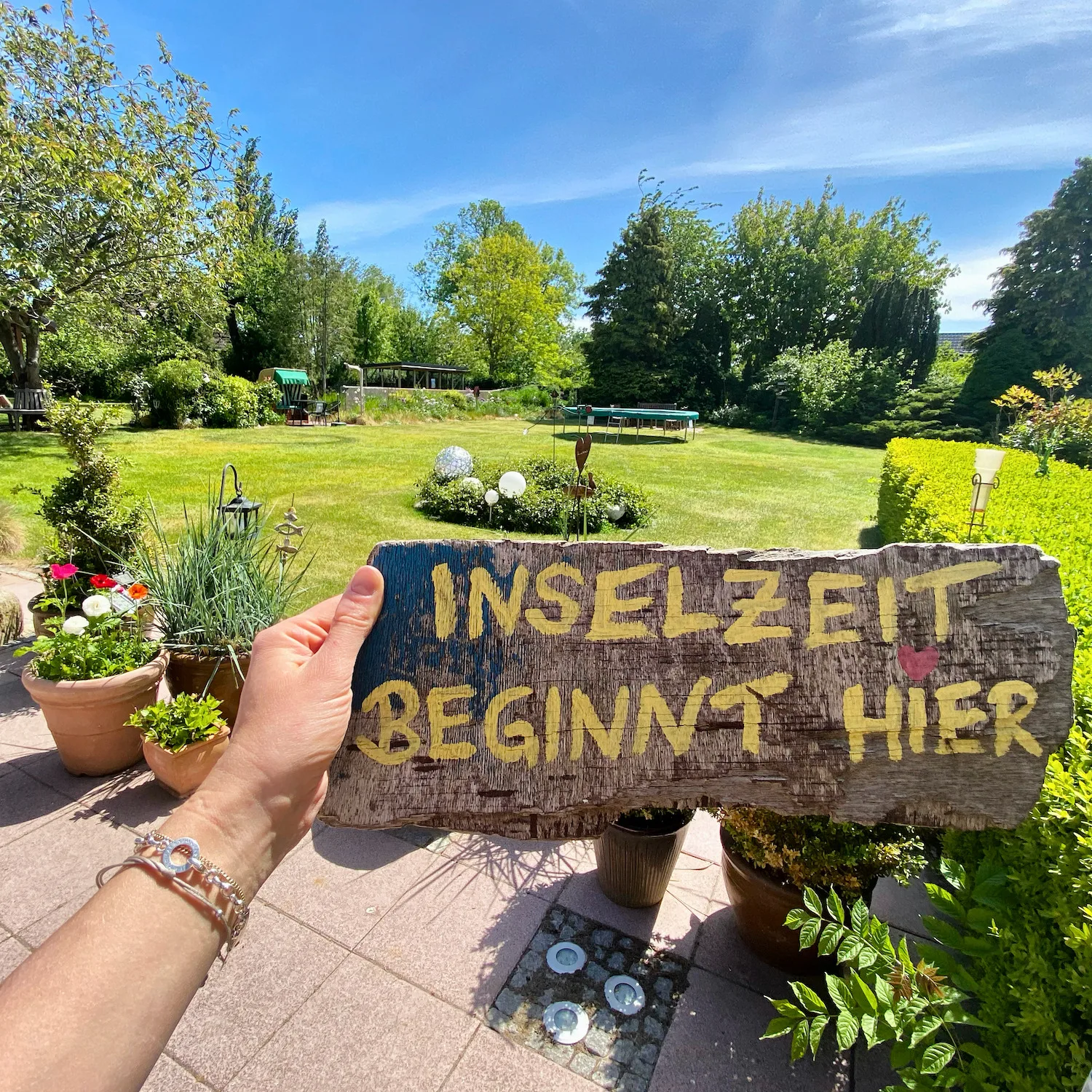 Sünnschien - Bauernhof "Hofbude Fehmarn"