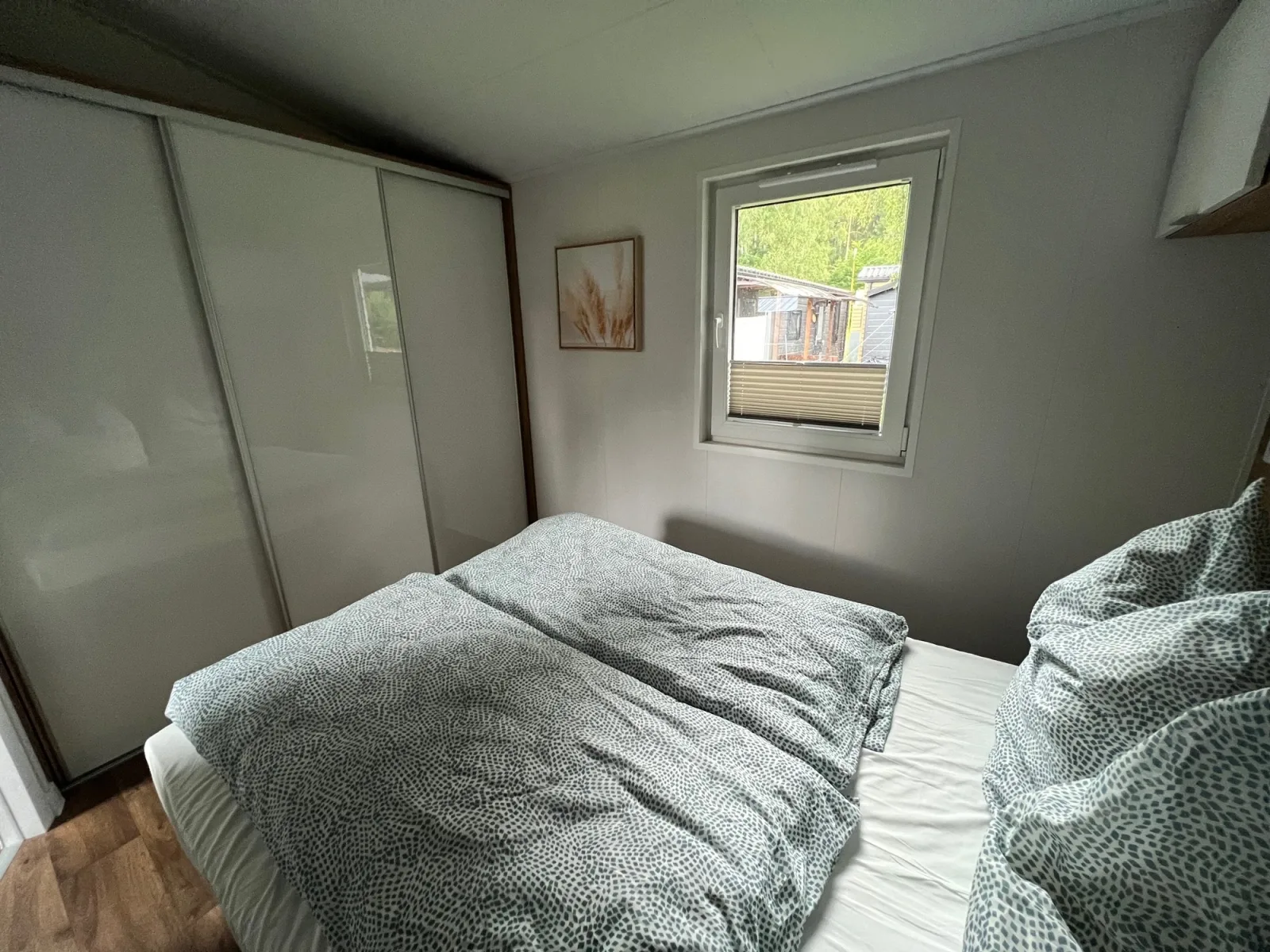 Tinyhouse Neila stilvolle &  moderne Auszeit am See | Natururlaub in Stuer, Mecklenburgische Seenplatte Klima, Grill