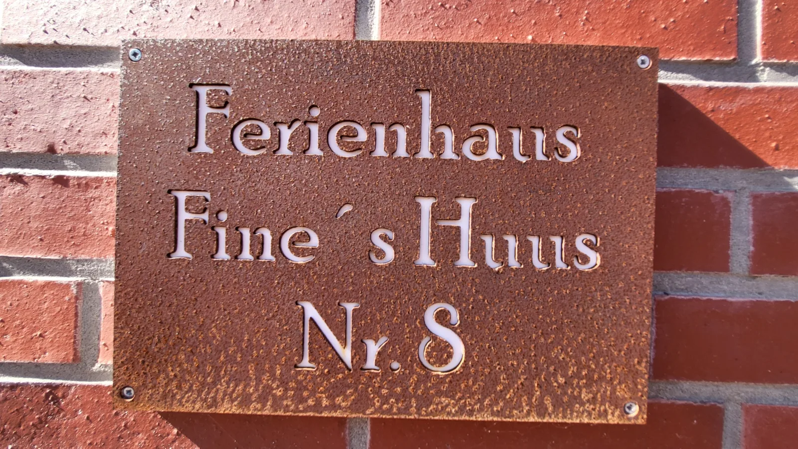 Fineś Huus