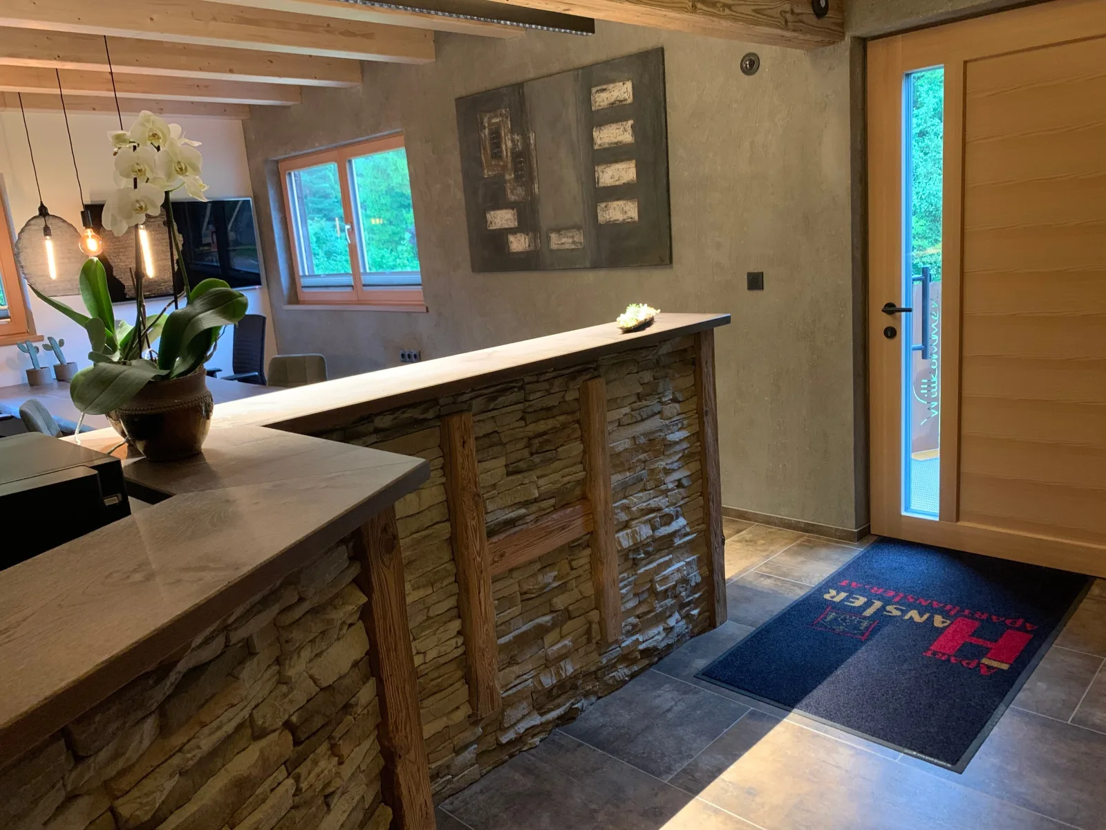 Apart Hansler "das Sandro" mit eigenem Kinderzimmer
