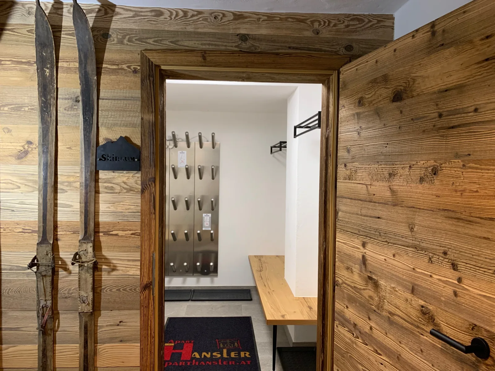 Apart Hansler "das Joelina" mit Balkon und Kuschelhöhle