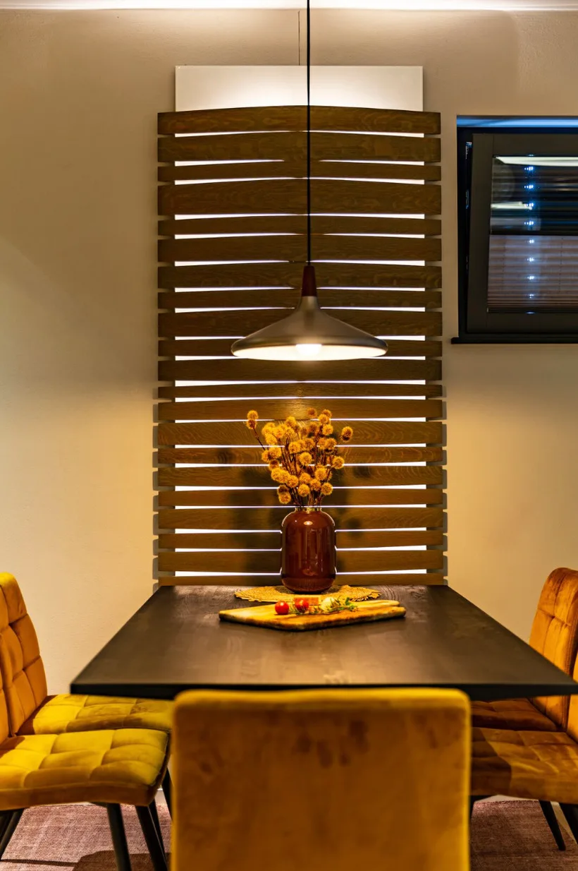 vineLodge L
