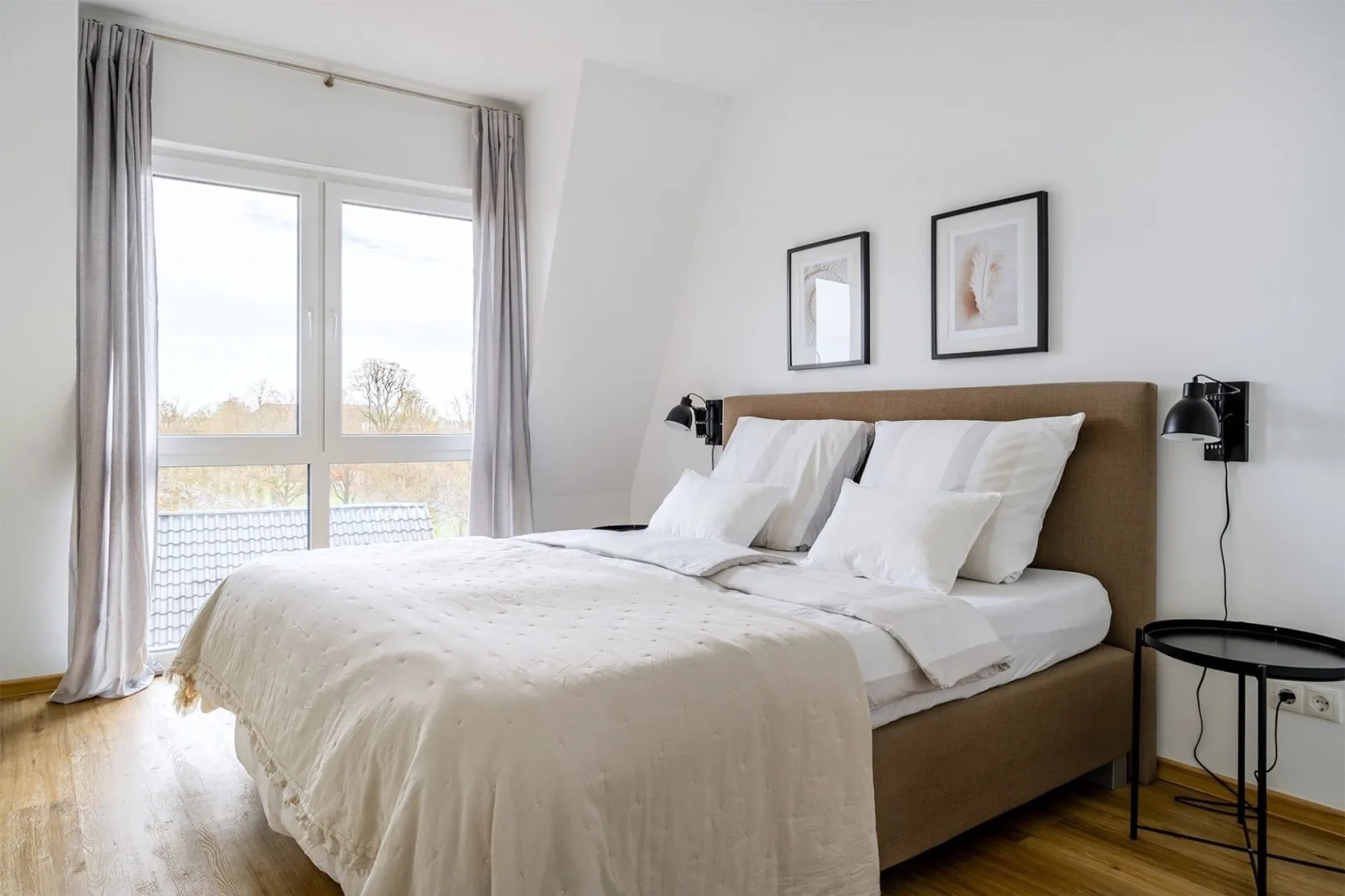 Sonniges City-Apartment mit Terrasse über den Dächern von Aurich