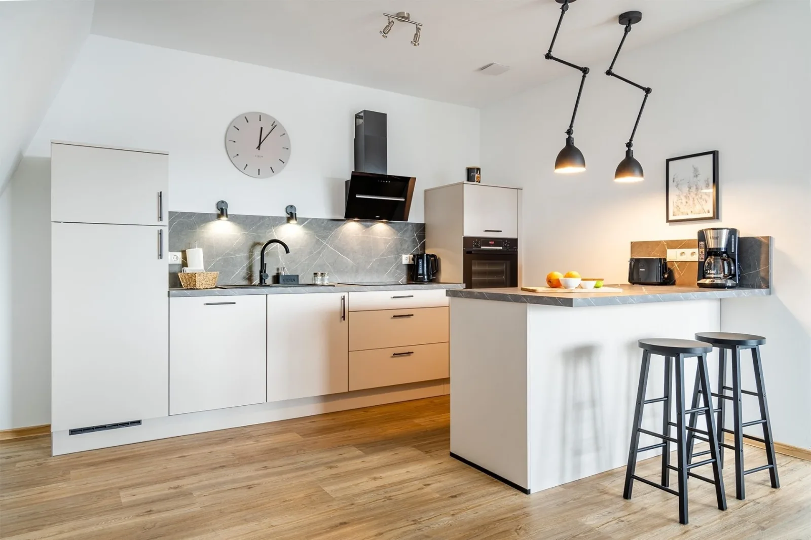 Sonniges City-Apartment mit Terrasse über den Dächern von Aurich