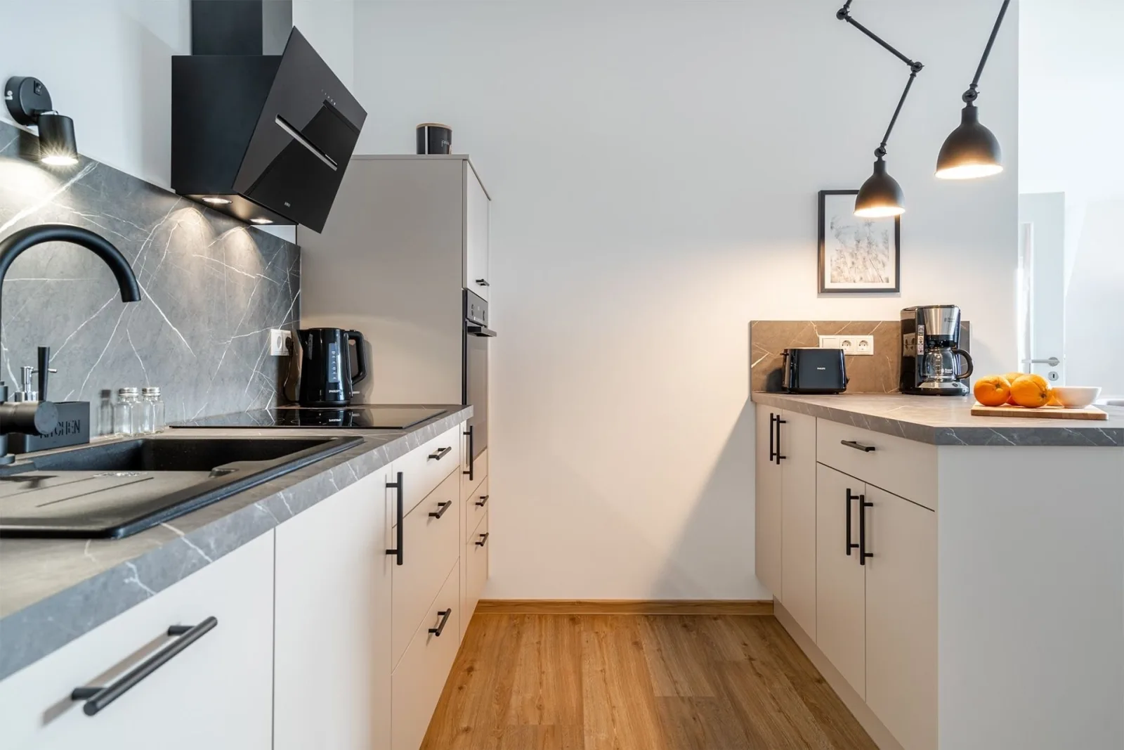 Sonniges City-Apartment mit Terrasse über den Dächern von Aurich