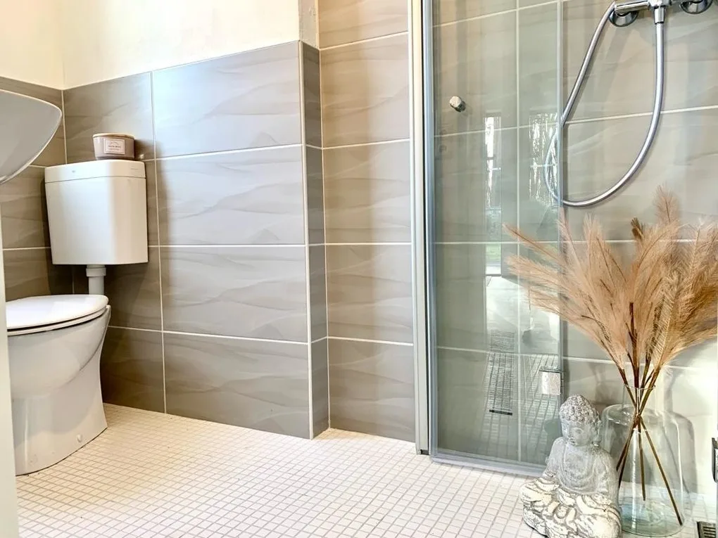 Modernes Waldhaus am Wasser I Whirlpool I Kamin I Feuerschale