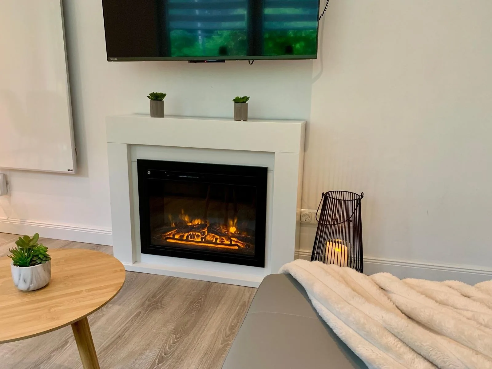 Modernes Waldhaus am Wasser I Whirlpool I Kamin I Feuerschale