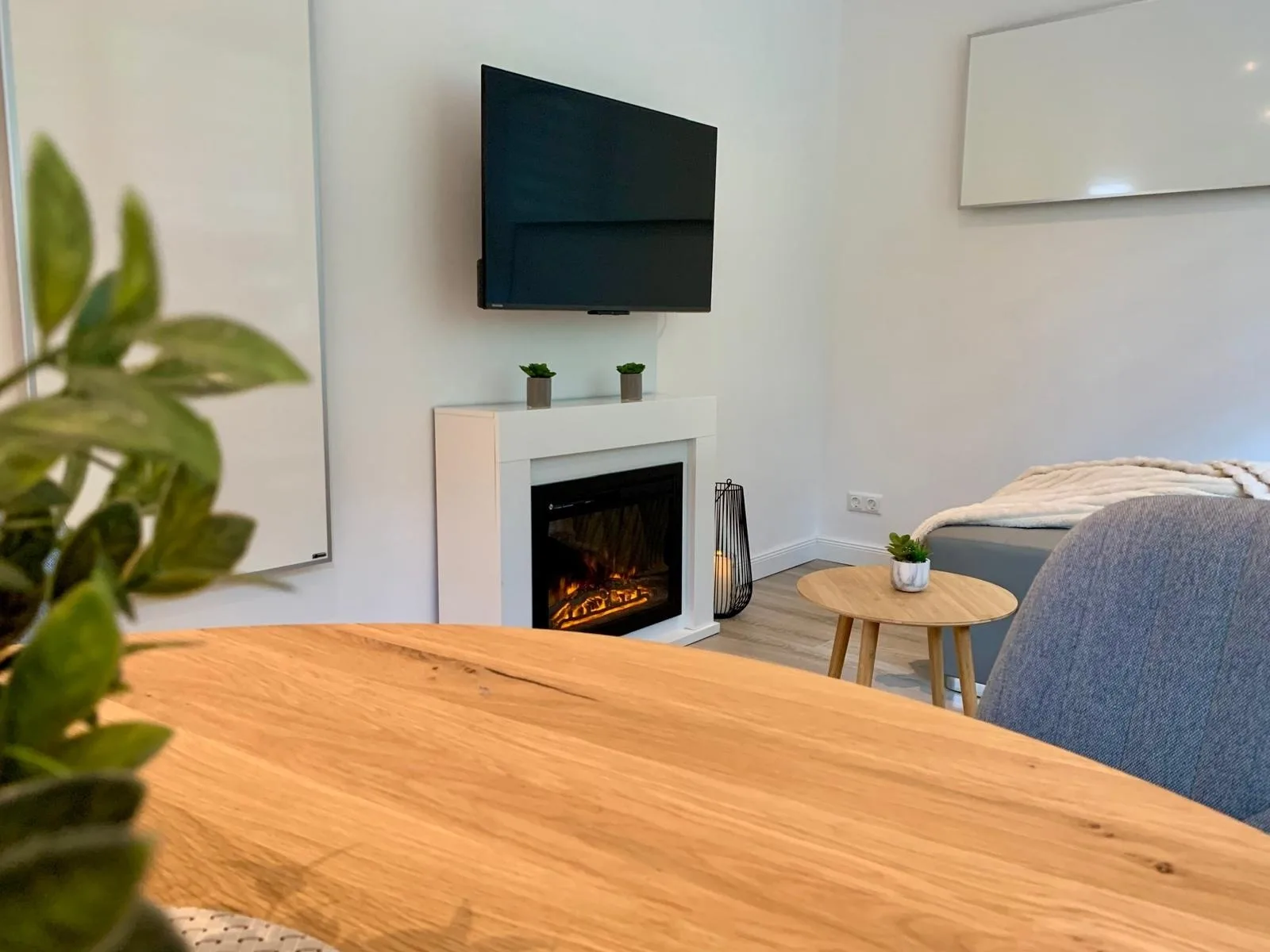Modernes Waldhaus am Wasser I Whirlpool I Kamin I Feuerschale