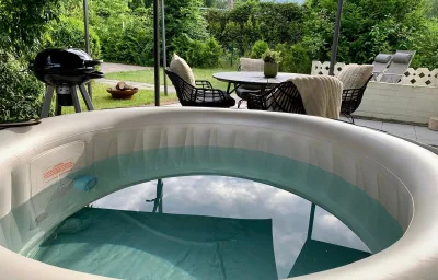 Modernes Waldhaus am Wasser I Whirlpool I Kamin I Feuerschale