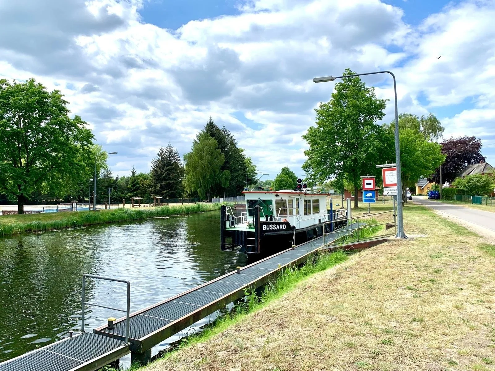 Modernes Waldhaus am Wasser I Whirlpool I Kamin I Feuerschale