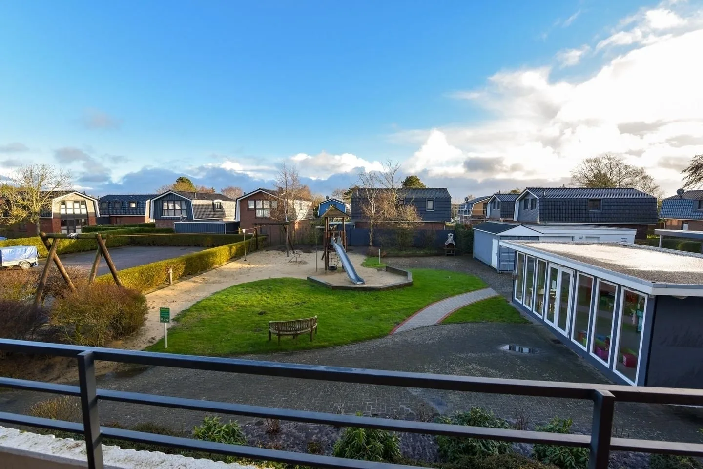 Ferienwohnung  NW 27 mit Balkon zur Südseite