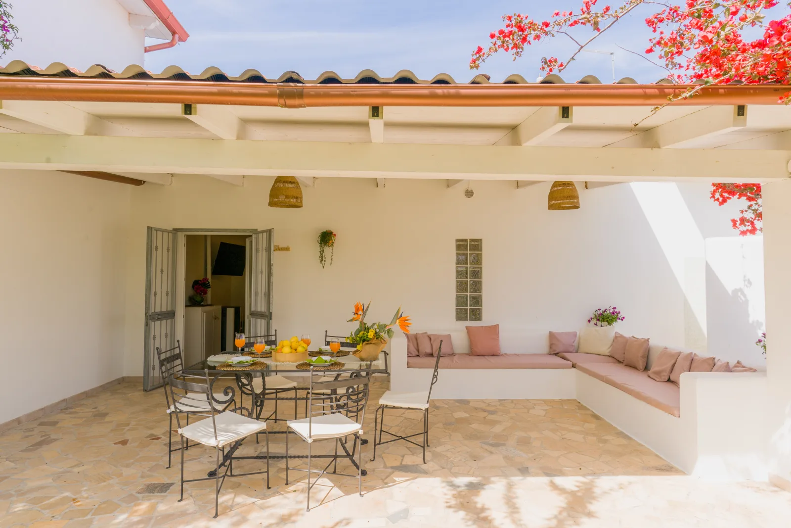 Apulian Shanti house