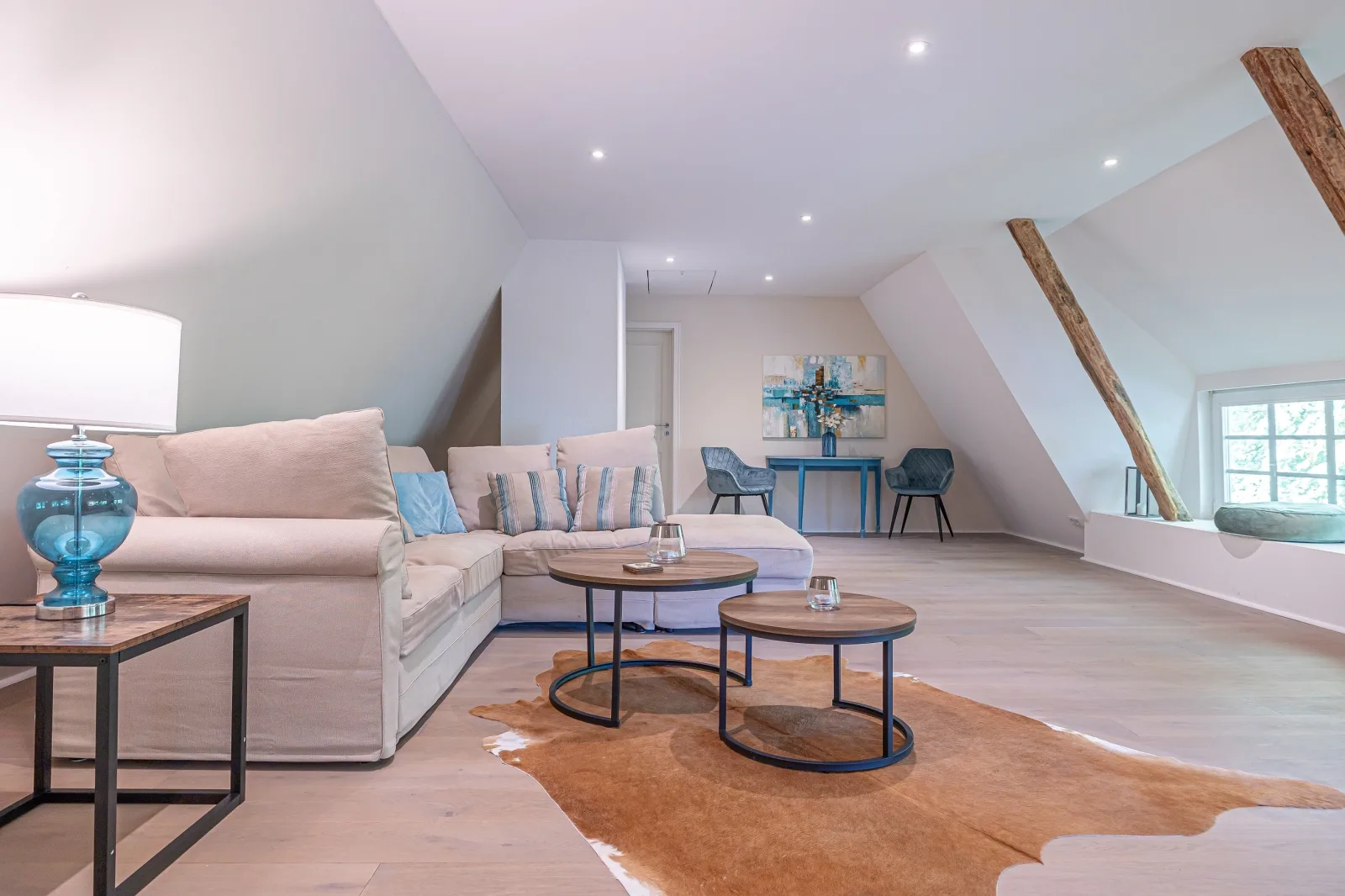 Weiße Reetdachkate Wohnung 1