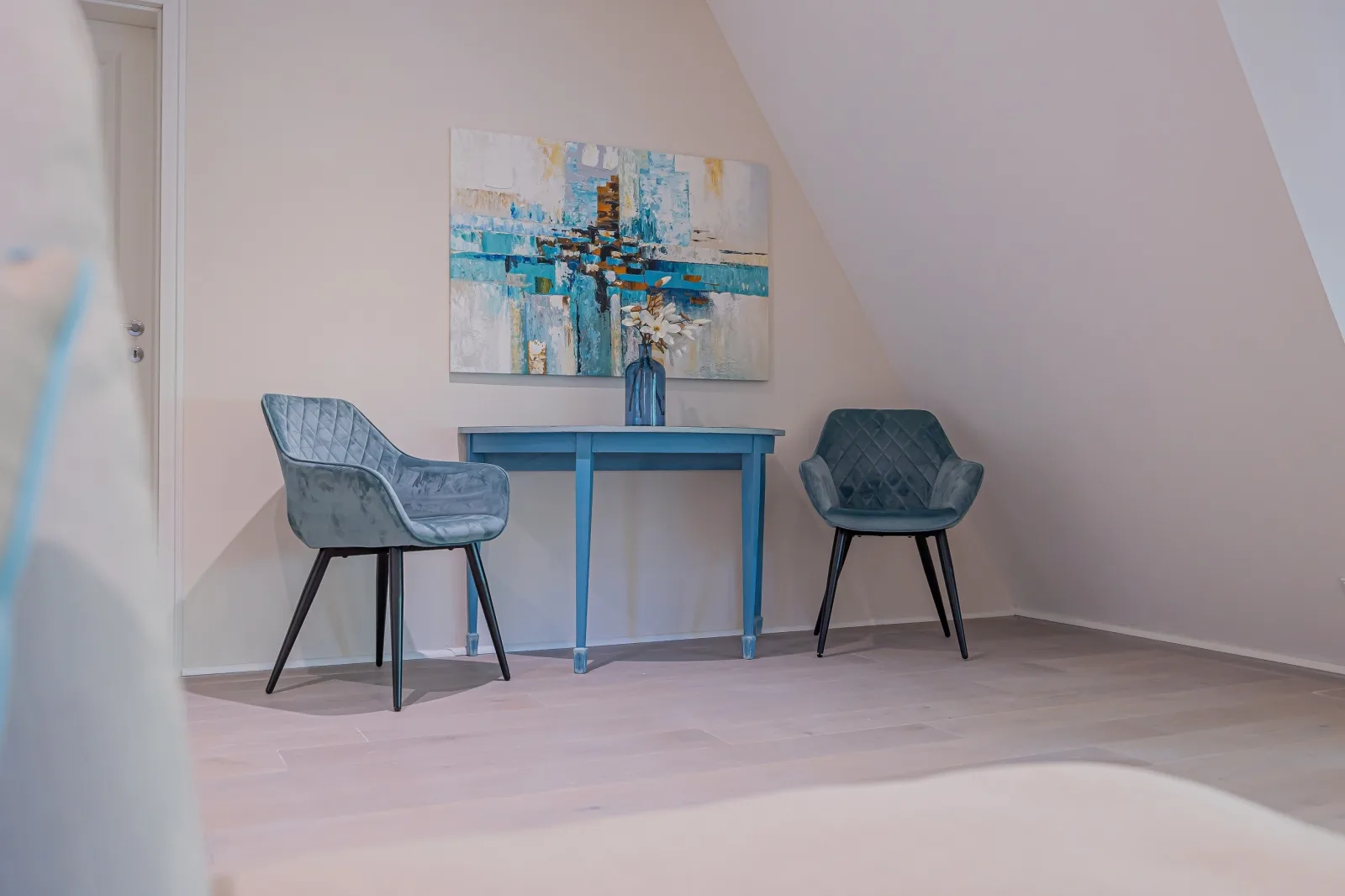 Weiße Reetdachkate Wohnung 1