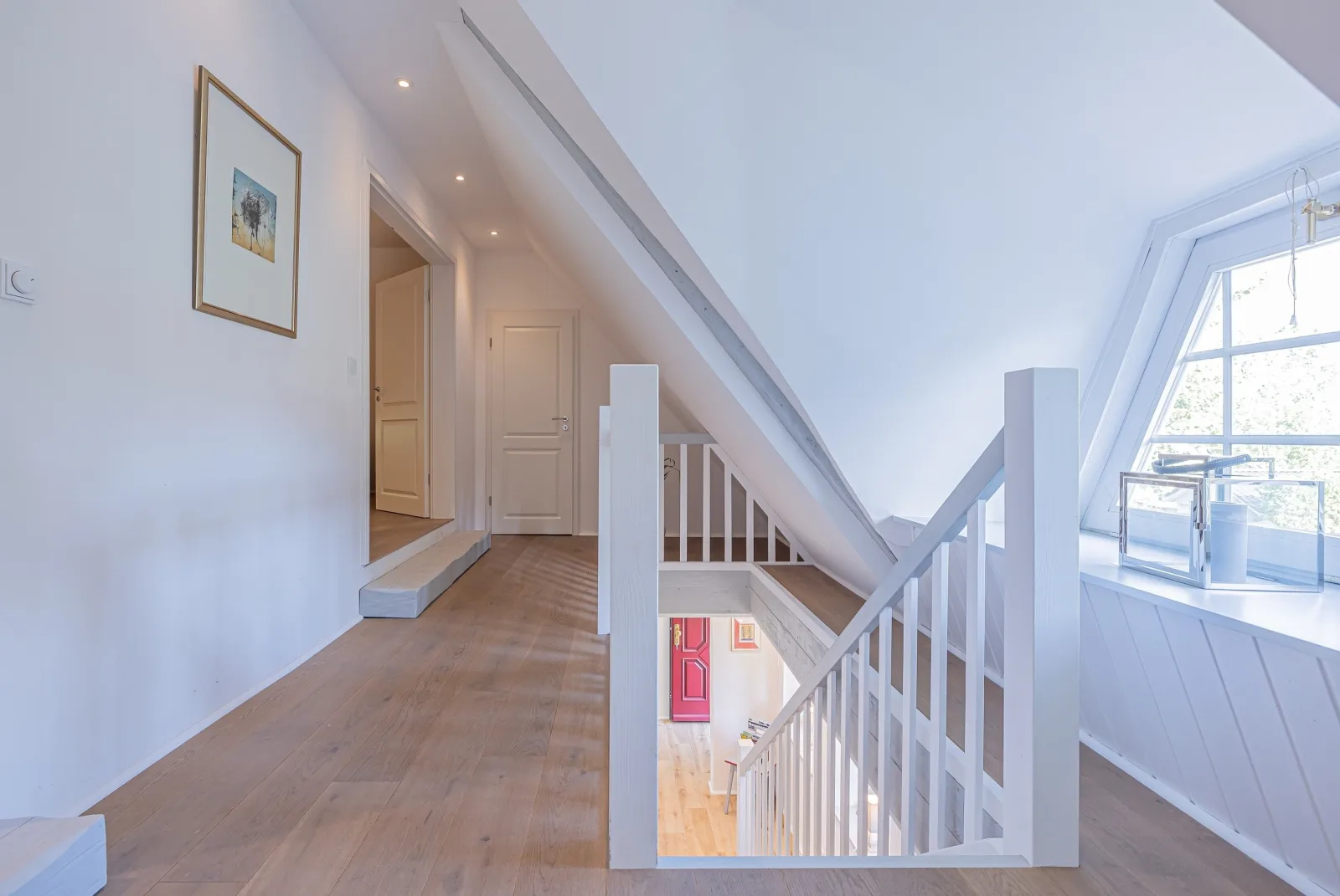 Weiße Reetdachkate Wohnung 1
