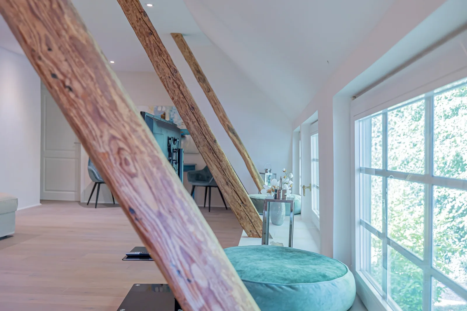 Weiße Reetdachkate Wohnung 1
