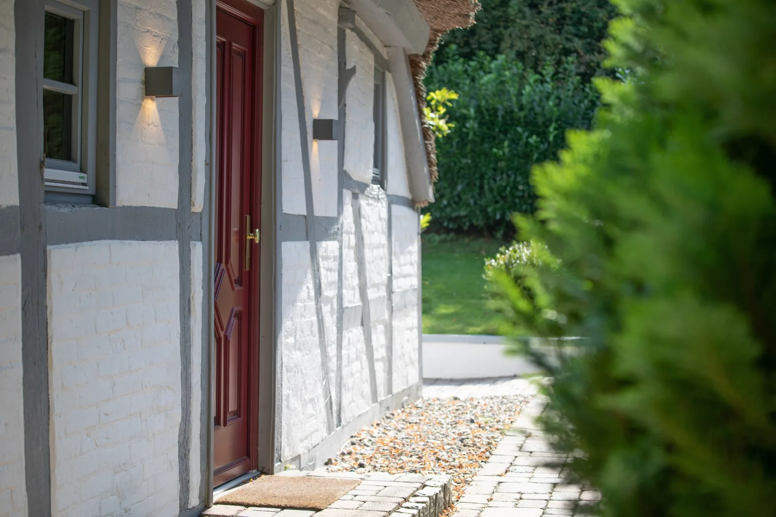 Weiße Reetdachkate Wohnung 2