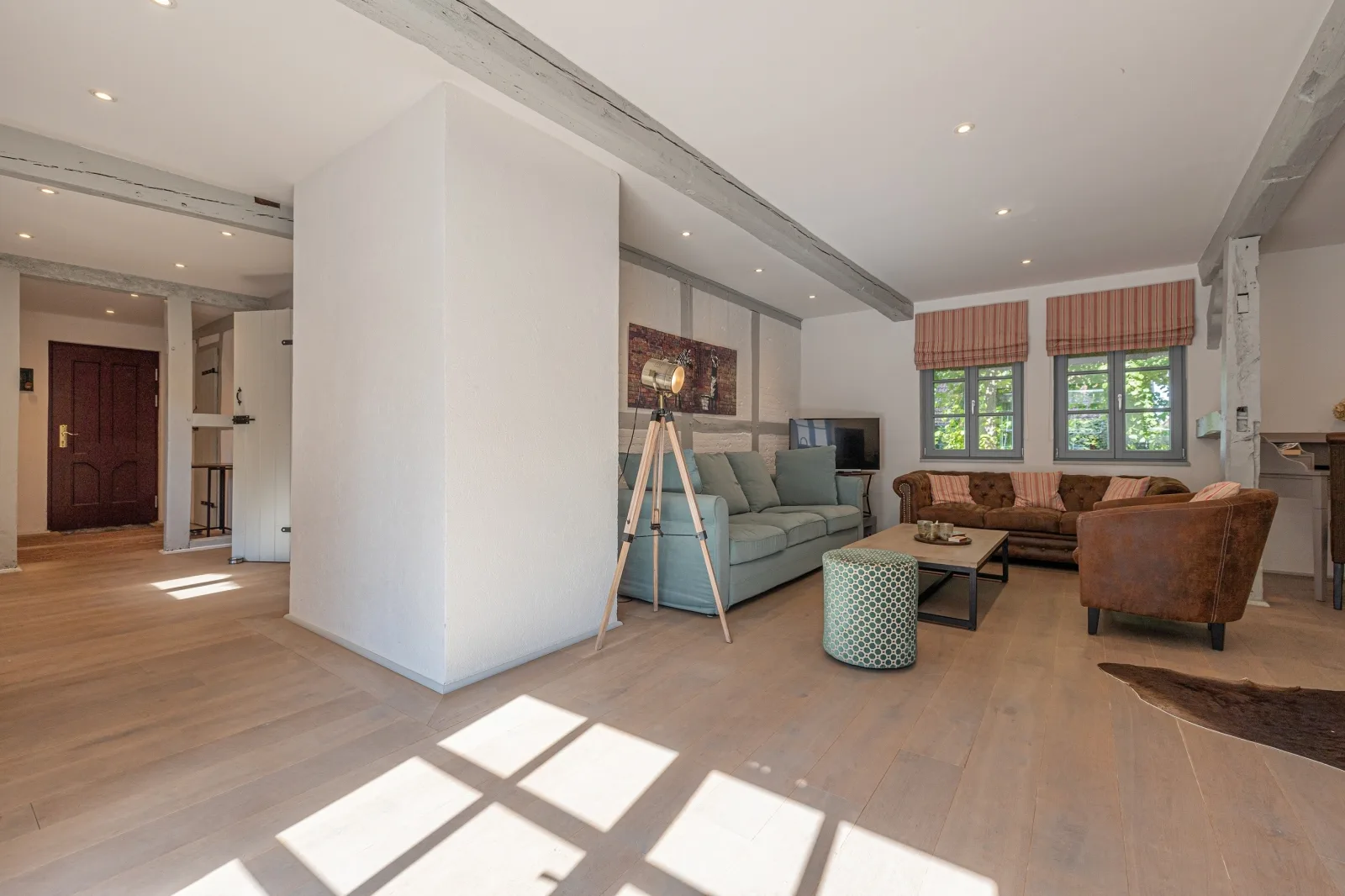 Weiße Reetdachkate Wohnung 2