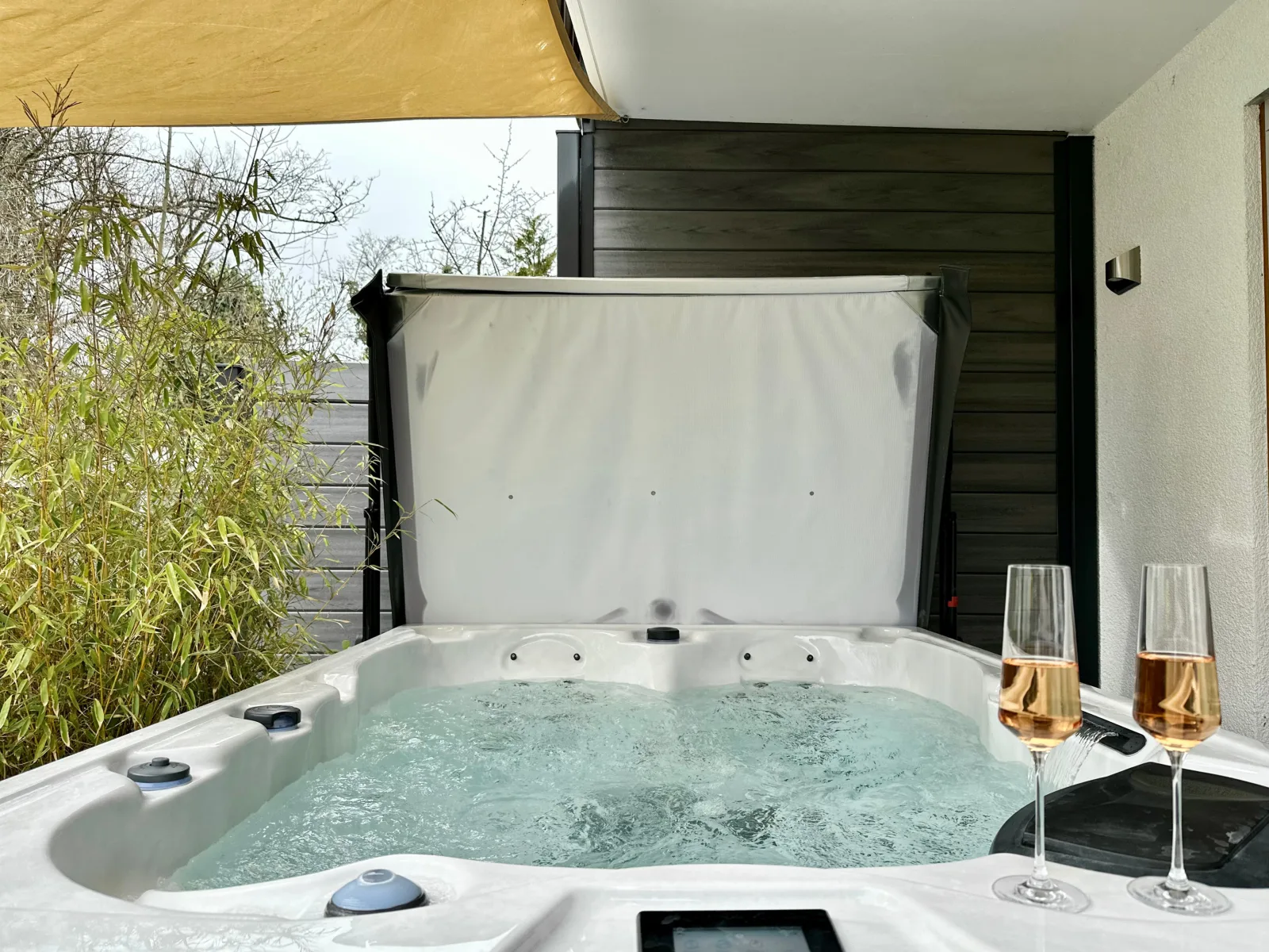 Seehaus Aachblick: SPA Ferienwohnung Seepromenade