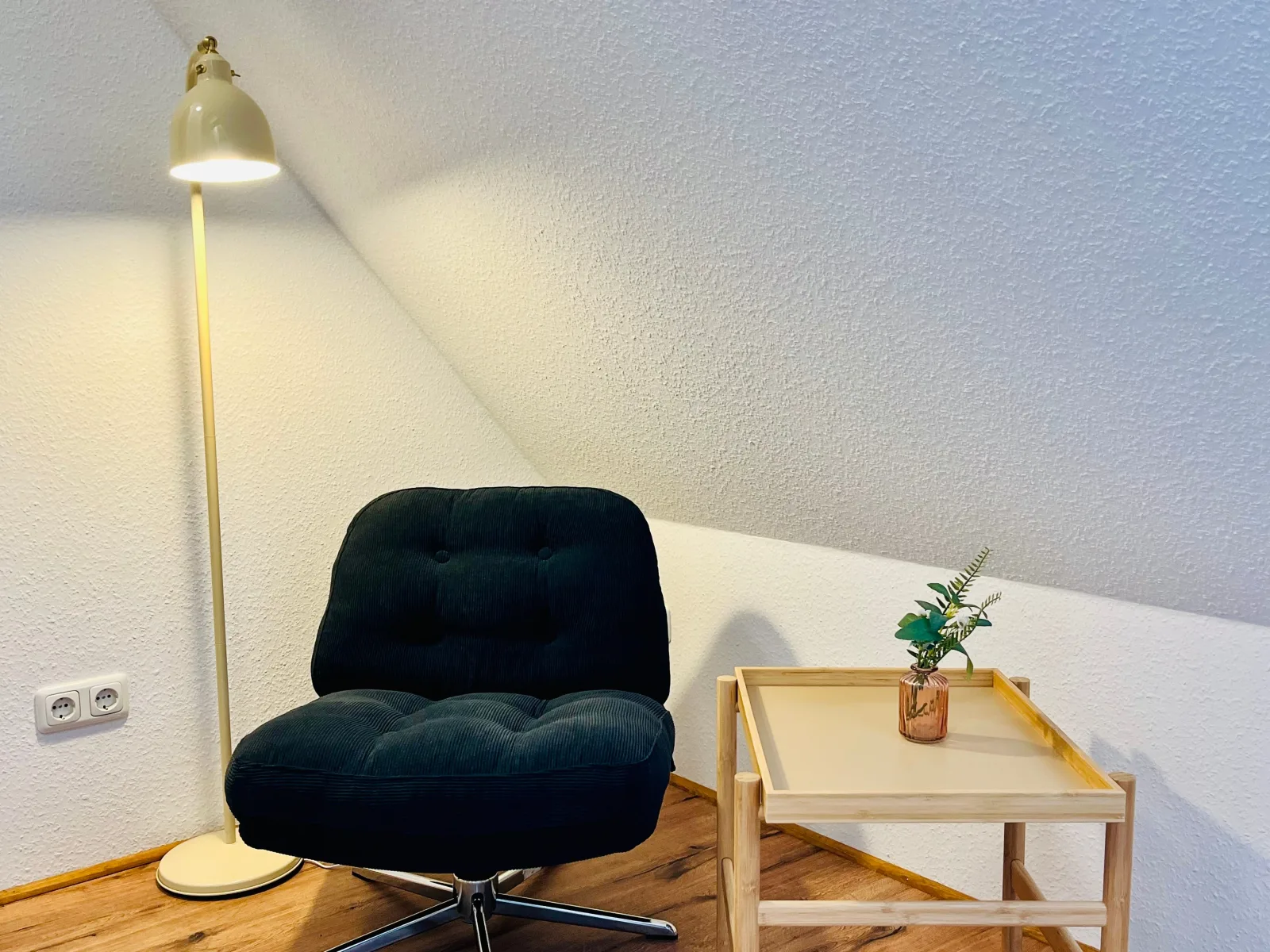AyCatcherHomes - Luna | Old Town | 3BR | 7 Guests