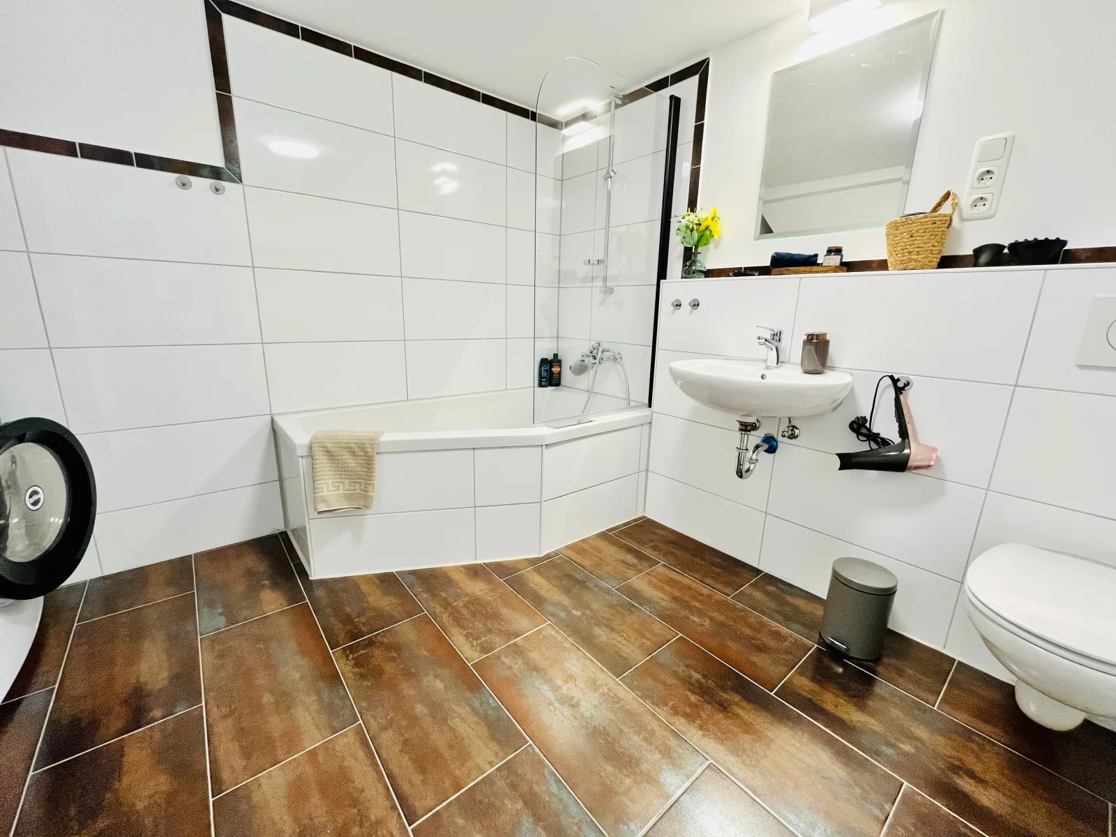 AyCatcherHomes - Luna | Old Town | 3BR | 7 Guests