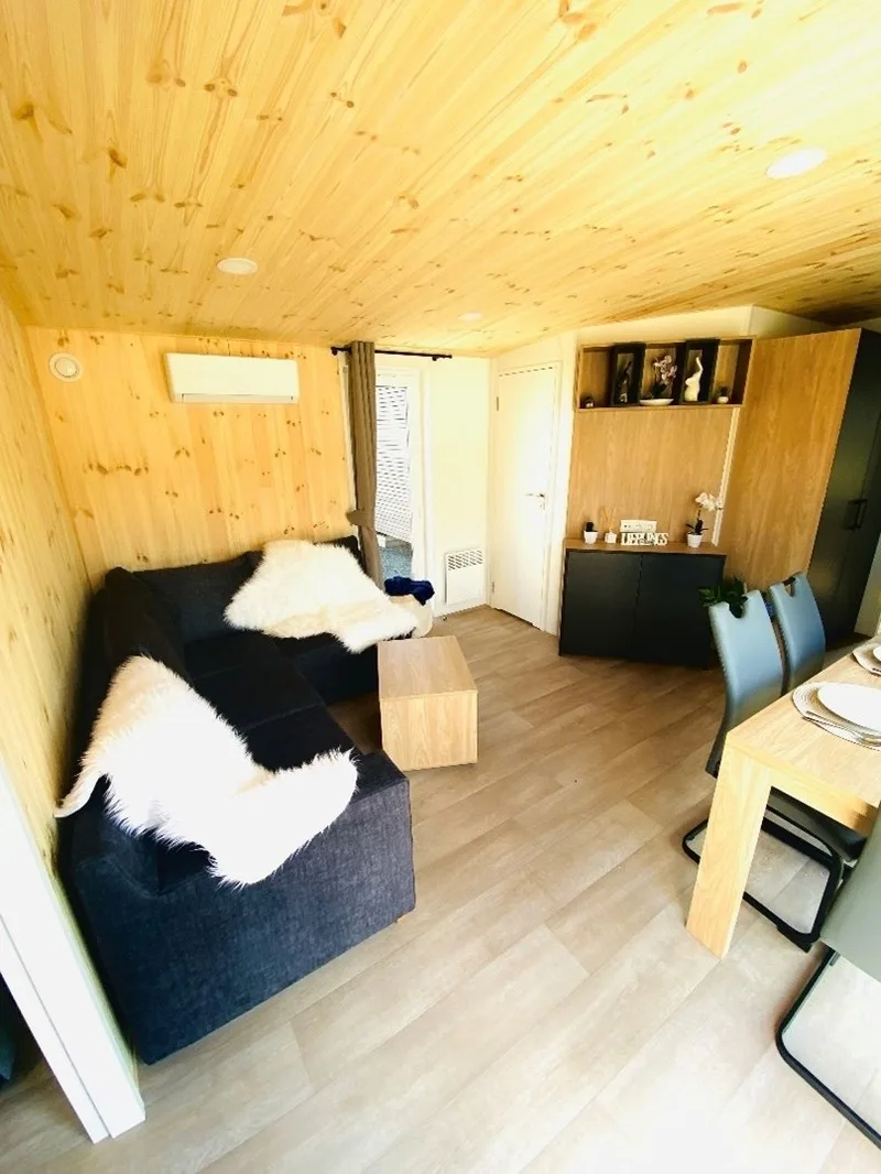 Sommer Chalet 32