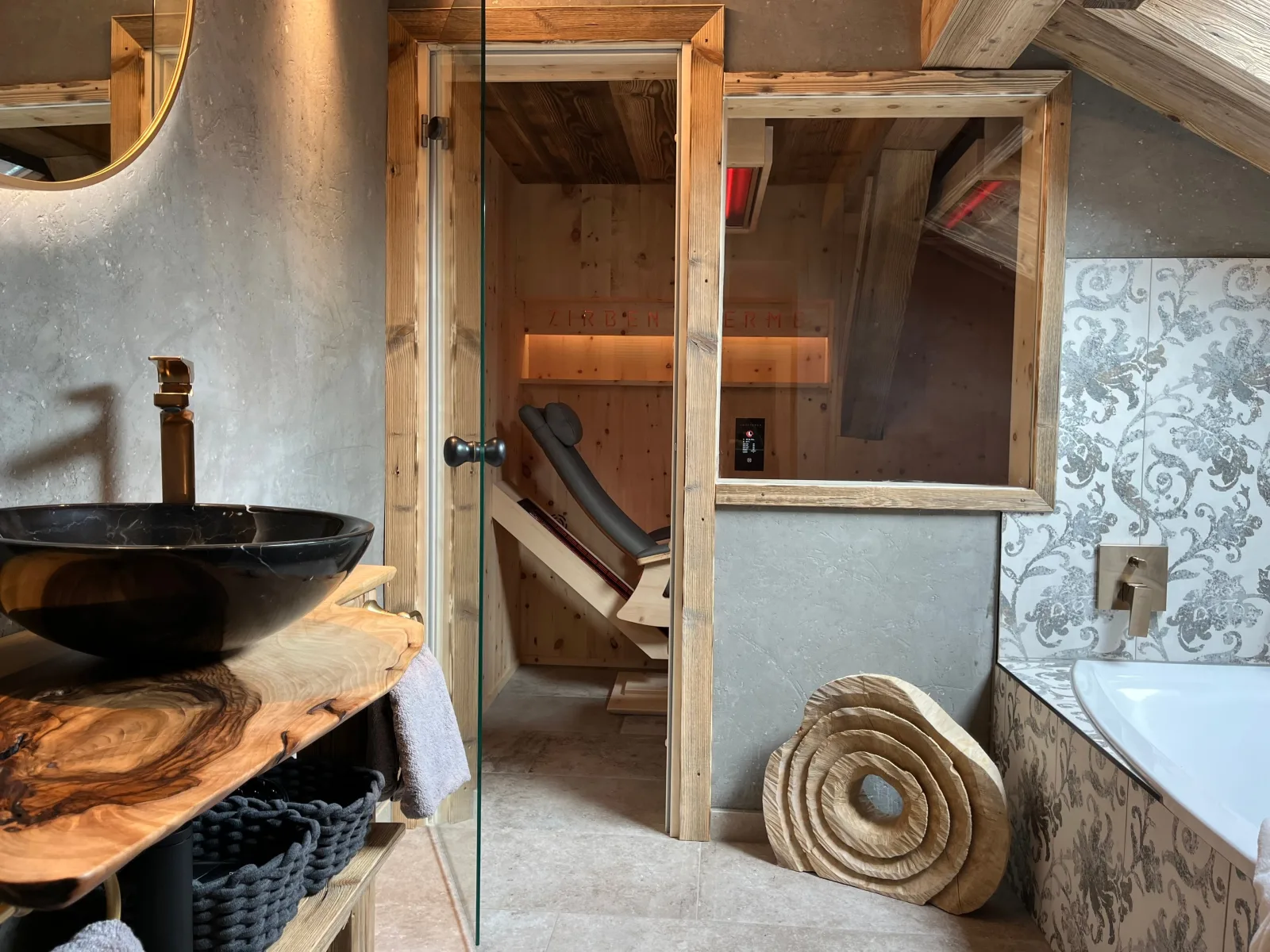 Apart Hansler "das Meinrad" mit Doppel Infrarotkabine, Balkon, Badewanne, Regendusche