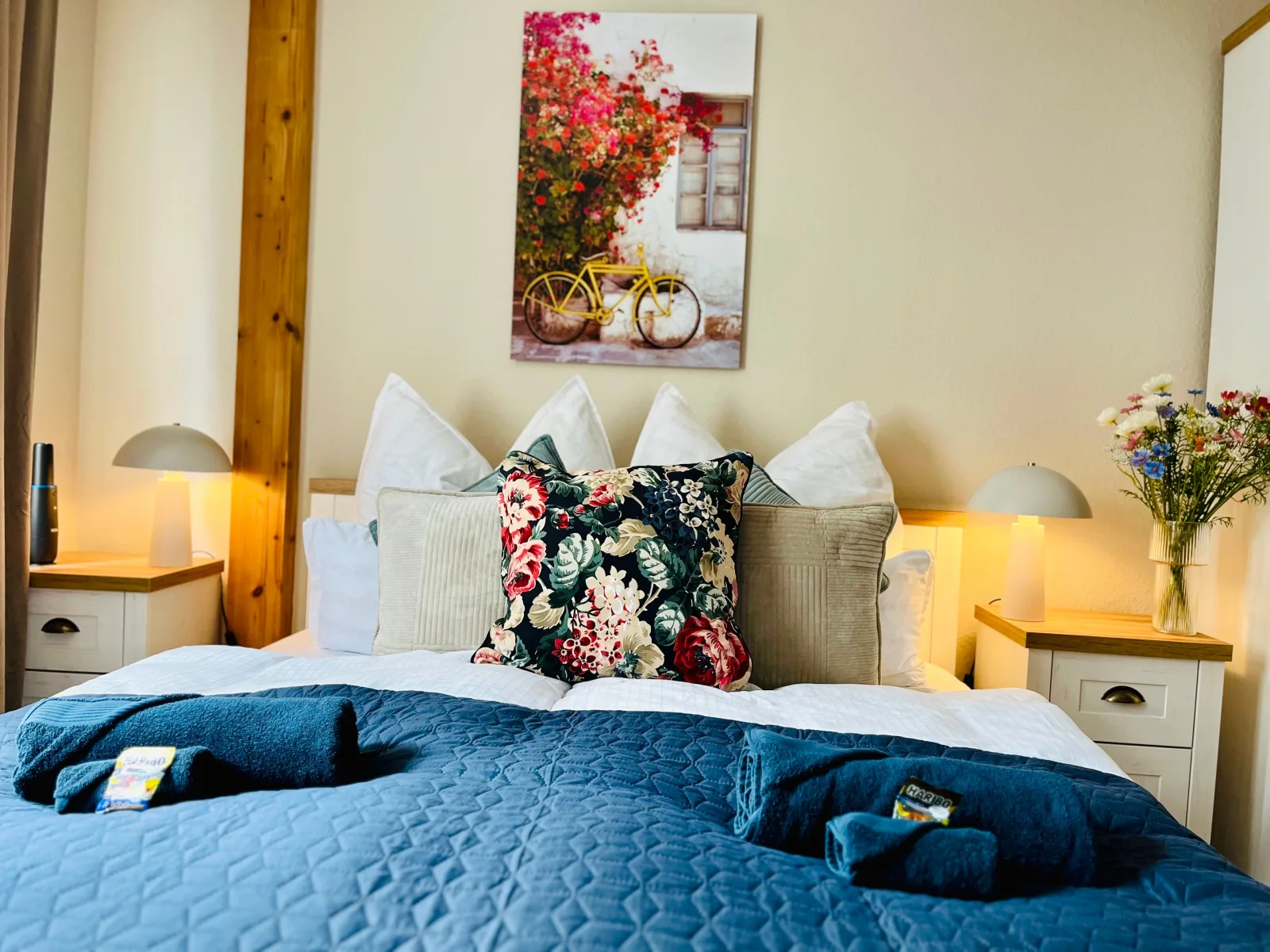 AyCatcherHomes - Nova | Old Town | 2 Guests