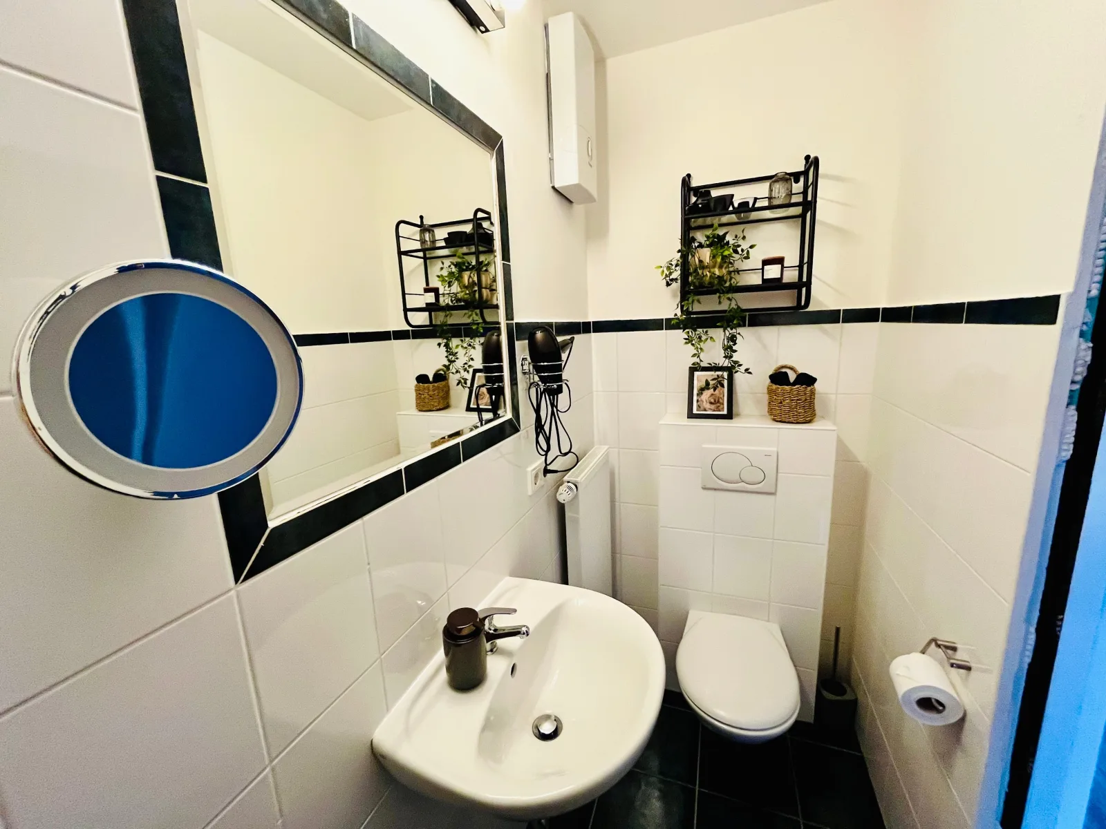 AyCatcherHomes - Nova | Old Town | 2 Guests