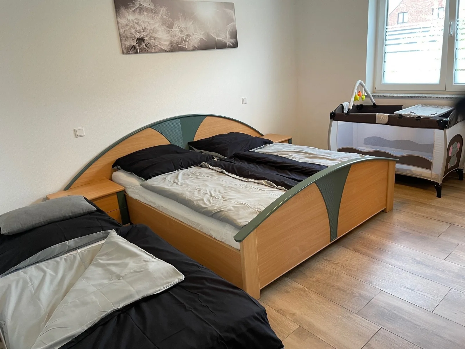 Ruhig gelegene EG-Neubauwohnung  & Garten, überdachte Terrasse, Insektenschutz, Fußbodenheizung, EBK für max. 7 Personen