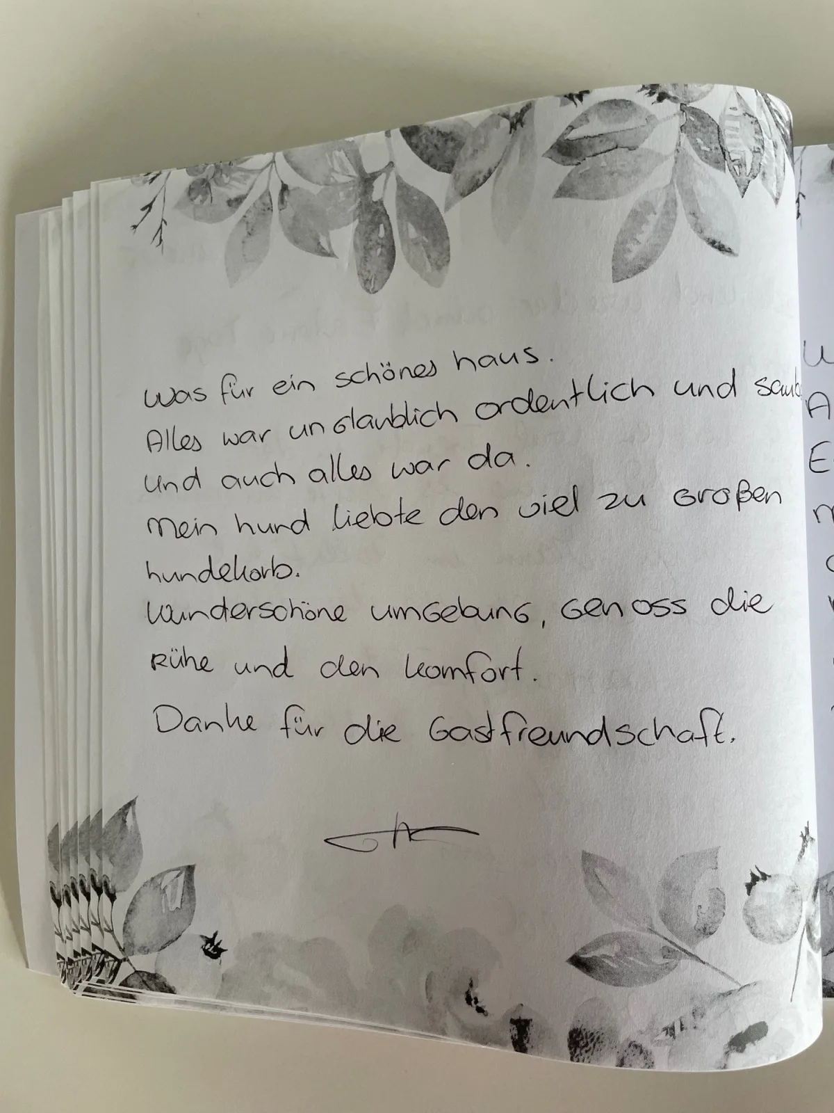 Ruhig gelegene EG-Neubauwohnung  & Garten, überdachte Terrasse, Insektenschutz, Fußbodenheizung, EBK für max. 7 Personen