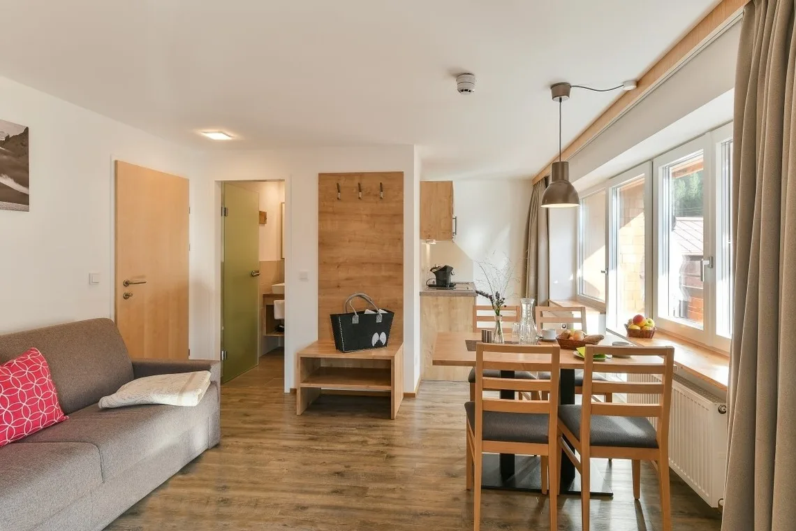 Apartment mit Balkon