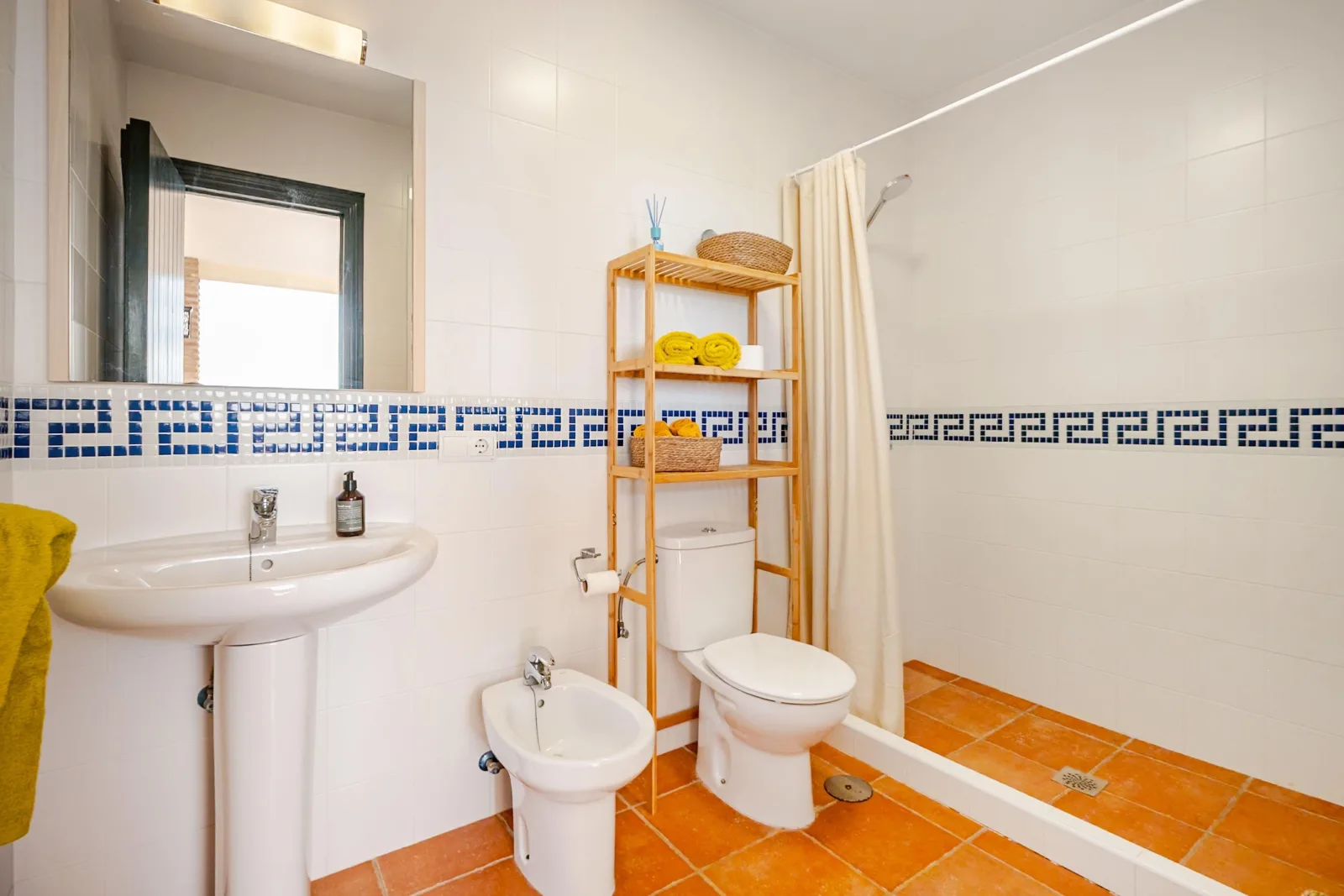 Villa Atréju - für bis zu 10 Personen mit Pool, Gästehaus & Top-Ausstattung.