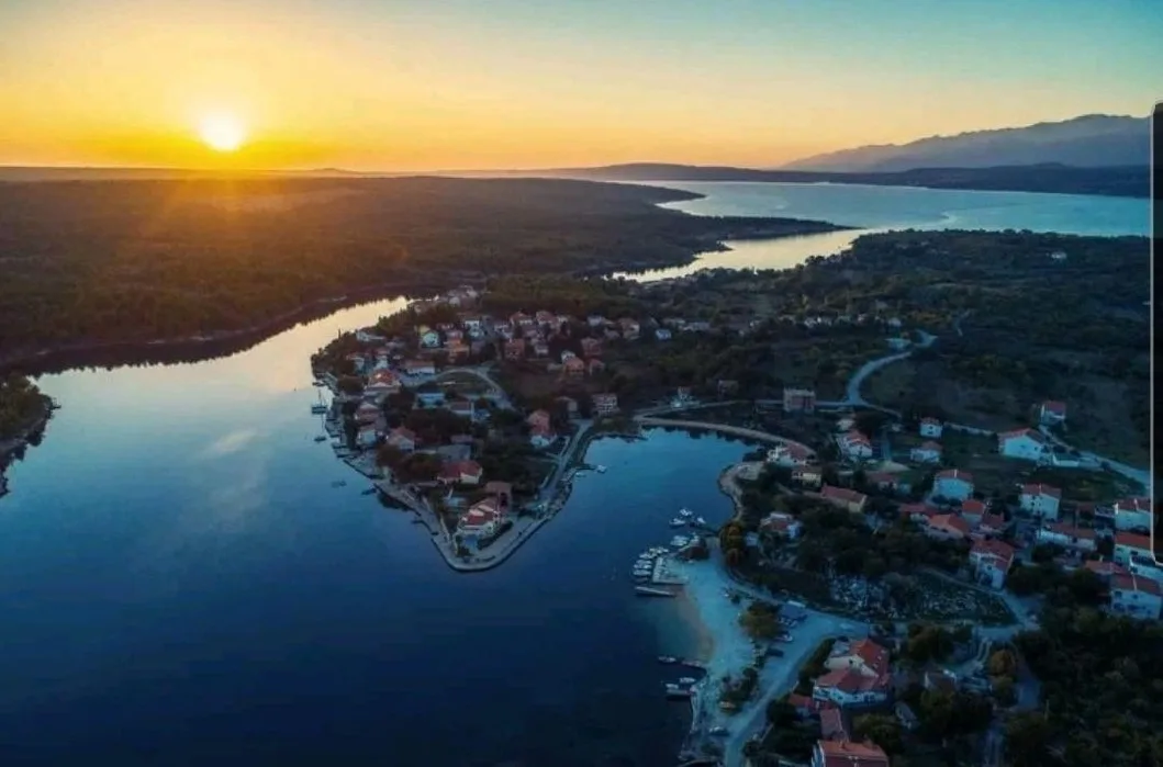 Ferienwohnung Antolica mit Klimaanlage 150m vom Meer